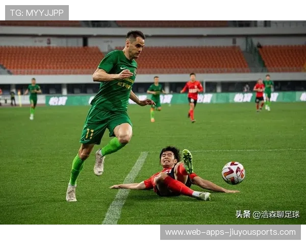 中超边路传中与插上课：攻防转换的制胜秘密