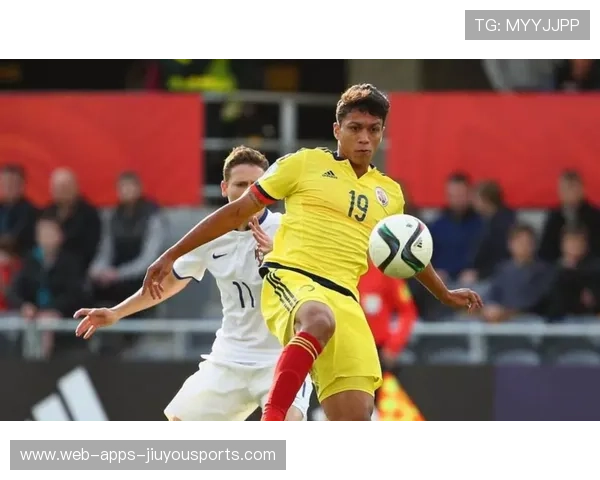 朗斯每日边路默契训练：铸就战场上的无限可能